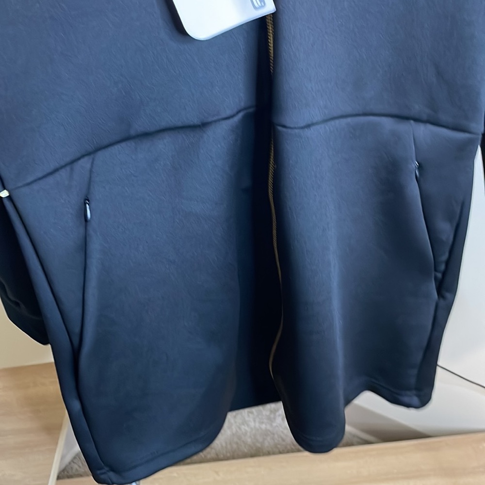 NWT Fabletics Livia Jacket - Picture 3 of 4